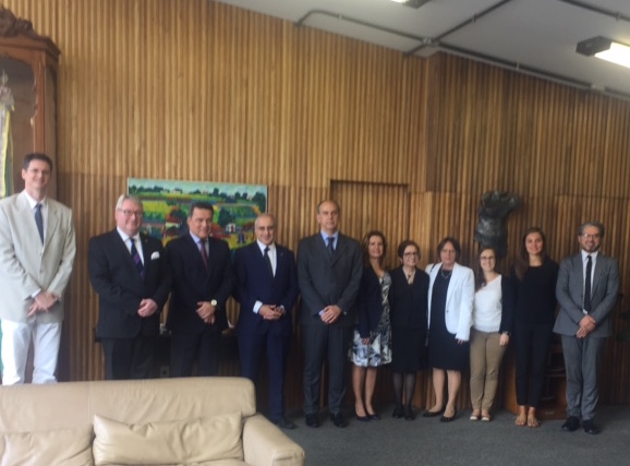 Embaixa Belgique grupo